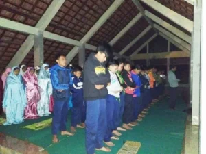 Mumpung Ada Gerhana, Siswa Laksanakan Shalat Khusuf