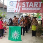 Meski Usia Berkepala 4, Peserta Gerak Jalan Milad Ini Masih Bersemangat