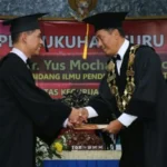Prof Yus Mochamad Cholily Dikukuhkan sebagai Guru Besar Pendidikan Matematika UMM