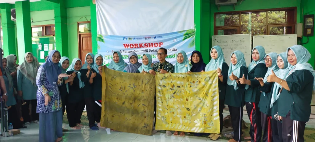 Guru SD Almadany Workshop Ecoprint