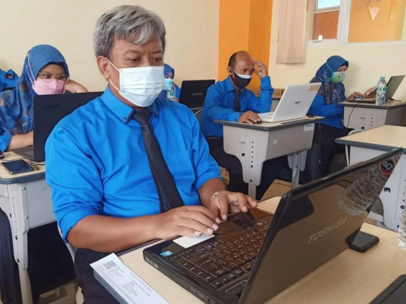 Guru dan Kepala Smamita Ikut Asesmen Nasional