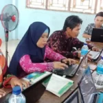 Guru IPA dan Matematika Ikuti Workshop Penyusunan Soal HOTS