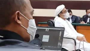 Din: HRS Dihukum, Kerumunan Pejabat Dibiarkan