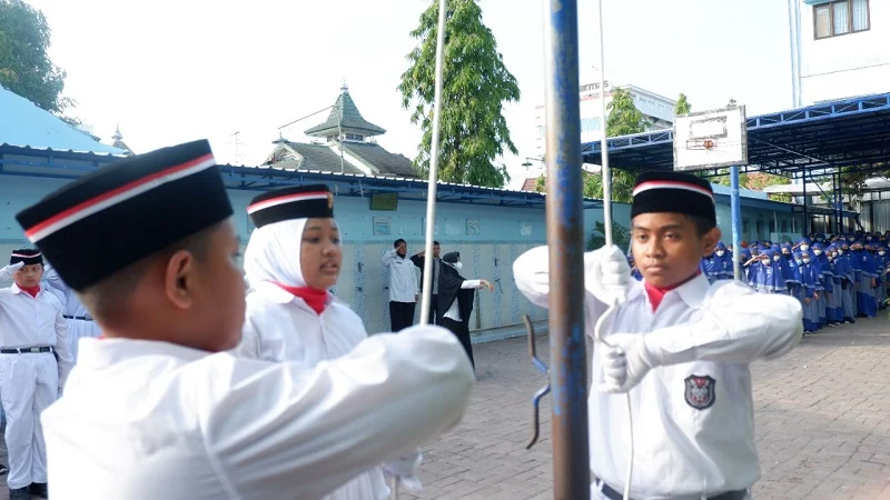 Belajar dengan Bahagia, Ini Pesan HUT RI di SD Mudabo