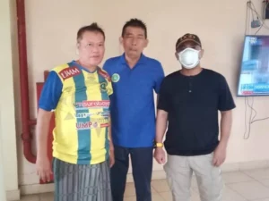 Jelang Laga dengan PSIM, Direktur RSA Siti Fatimah Sambangi Markas HWFC di Yogya