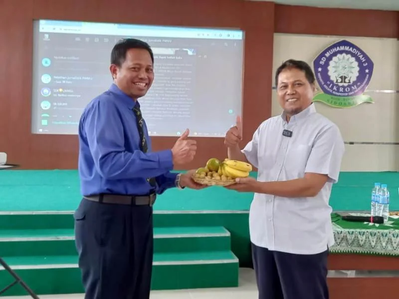 Hadiah Istimewa untuk Praktik Menulis Berita Panjang