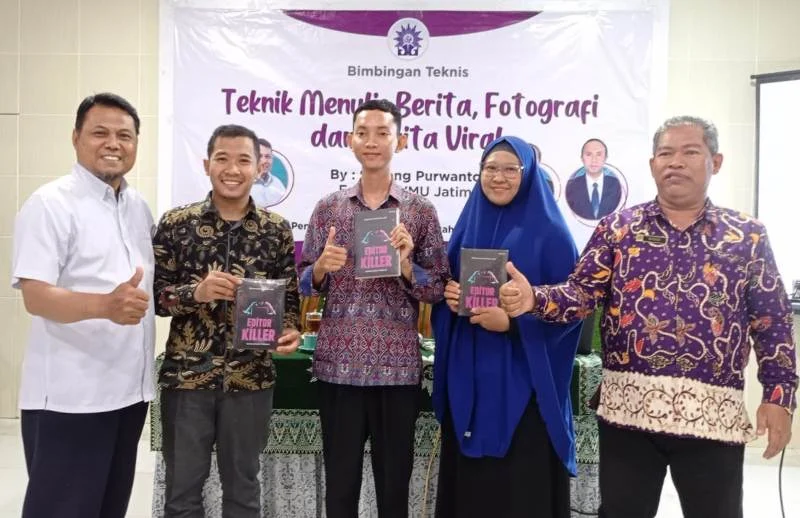 Hadiah Kejutan Buku Editor Killer di Pelatihan Jurnalistik