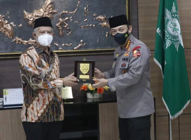 Kapolri Kunjungi Muhammadiyah, Ini Pesan Haedar Nashir