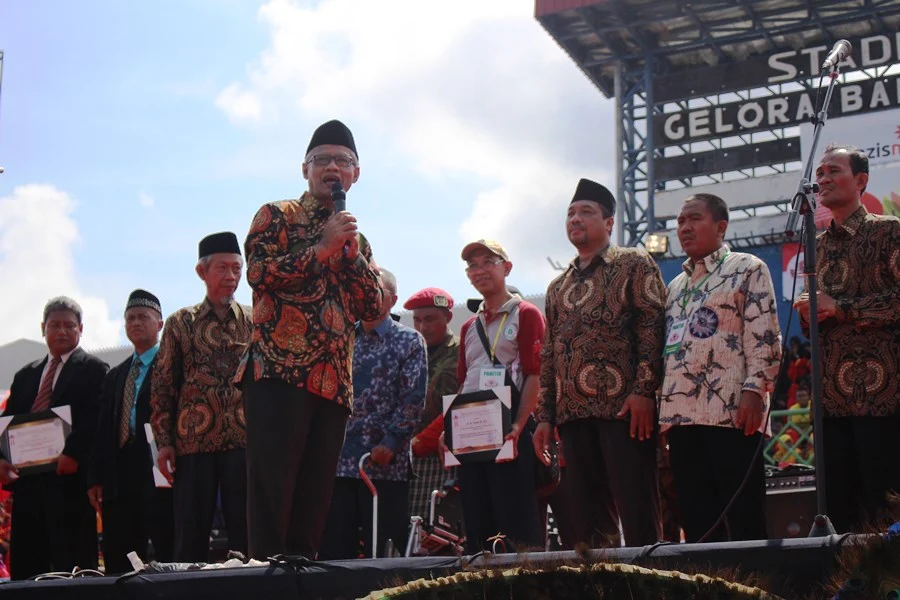 “Saya Tadi Sempat Menangis….,” Kesan Haedar Nashir Saksikan Gelora Warga Muhammadiyah Hadiri Milad di Bangkalan