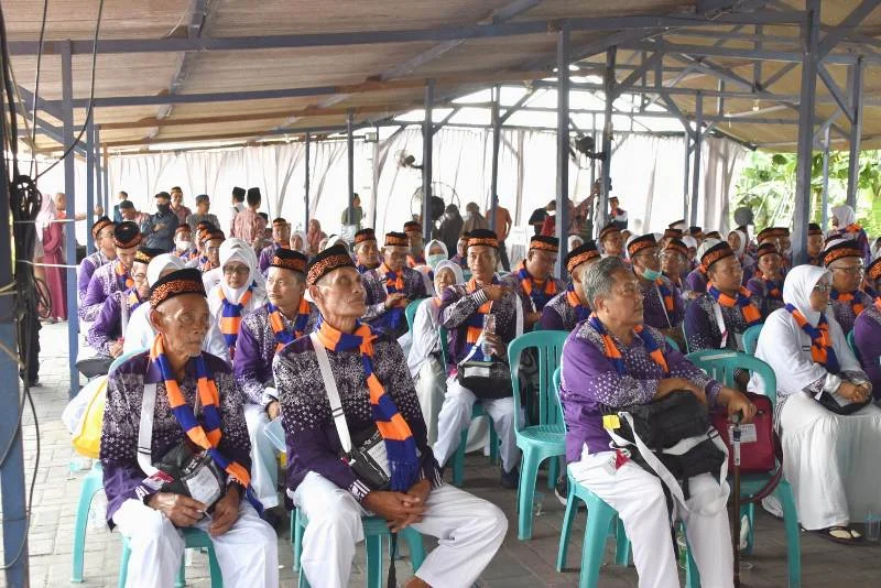 Calon Haji KBIHU RSML 211 Orang Berangkat