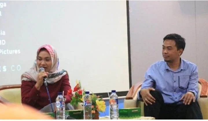 Hanum dan Rangga Tampil di Seminar Pelajar Muallimat Yogya