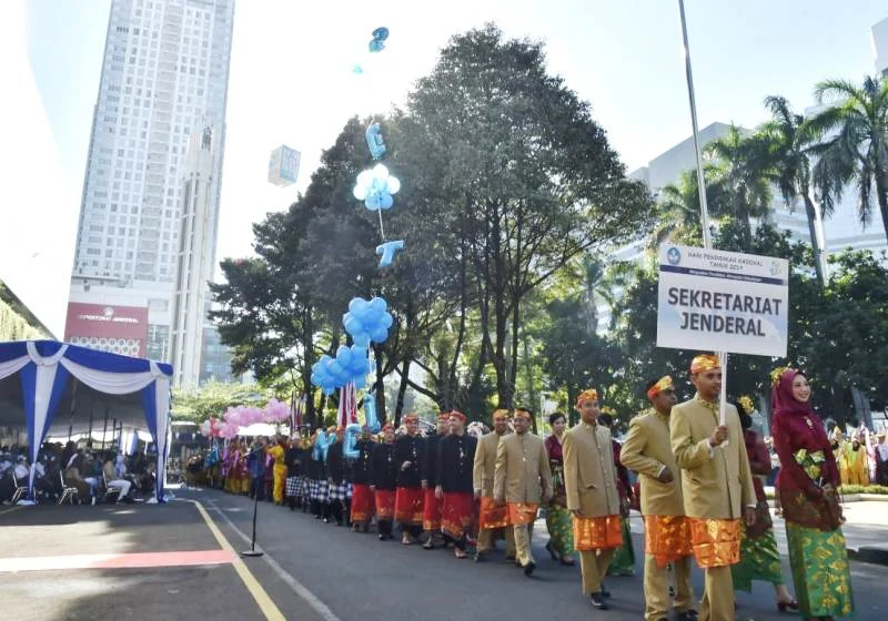 Barisan Bhinneka Tunggal Ika Warnai Peringatan Hari Pendidikan Nasional Tahun 2019