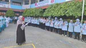 Kejutan dari Ikwam untuk Guru SDMM