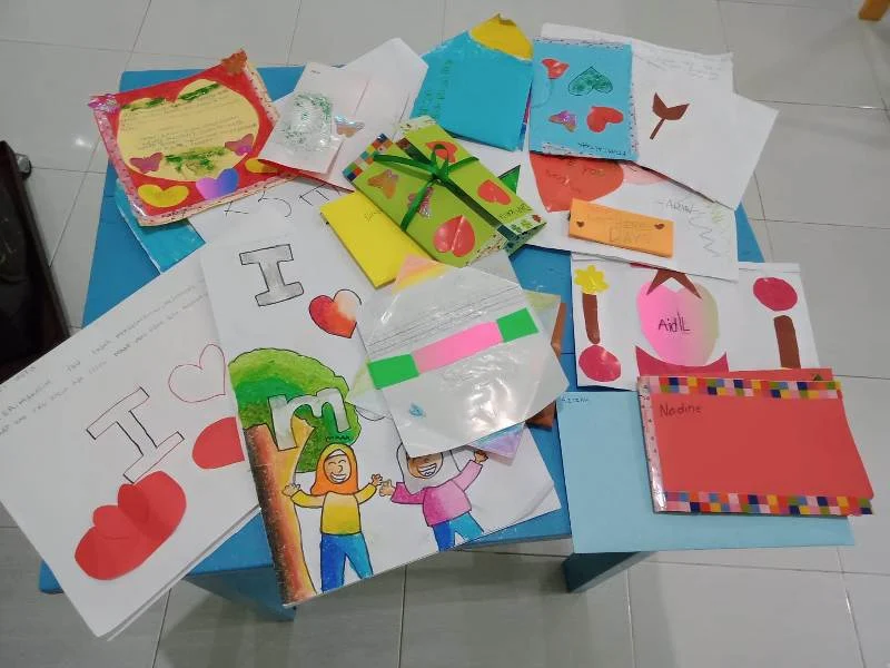 Kejutan Hari Ibu di SD Almadany