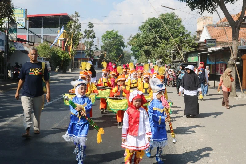 Tahun Baru Hijriyah Diramaikan Jalan Sehat dan Silaturahim