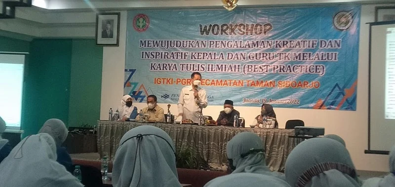 Kepala Dinas Pendidikan Sidoarjo Ajak Guru Menulis Karya Ilmiah