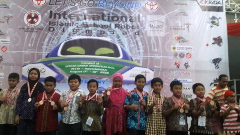 Hebat! SD Muhammadiyah Kembali Juara Umum Kompetisi Robot Antarnegara Islam