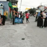 Para Pelajar Ini Bagikan 600 Paket Takjil