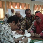 Buku Muhammadiyah Berkemajuan Laris Manis, Tanda Tangan Penulisnya Diburu