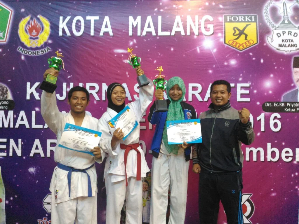 SMK MUTU Boyong 3 Perunggu Kejurnas Karate