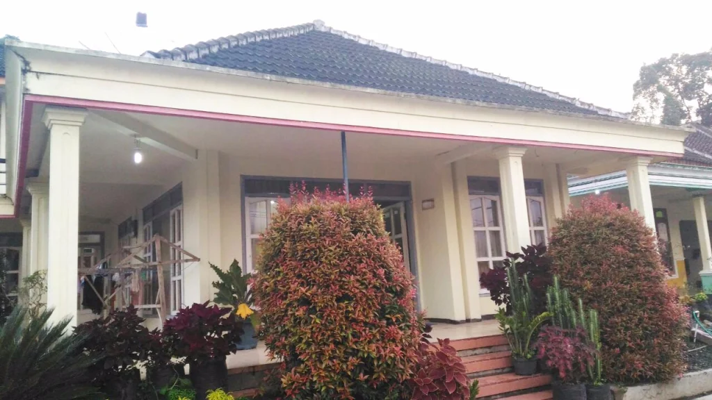 Rumah Sehat 11 P Berhasil Antarkan Warga Desa Pujon Kidul Terbang ke Singapura