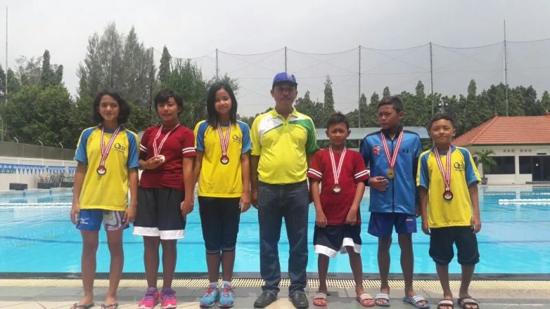 Aurellya Levina Yusadi, Siswi yang Memborong Juara Renang O2SN Gresik