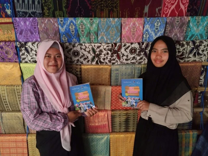 Berkah Menulis, Dua Anak Panti Aisyiyah Ini Rekreasi ke Pulau Lombok