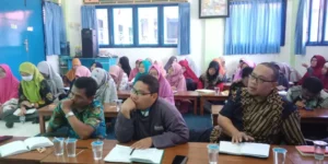 Kepemimpinan Transformasional dan Keniscayaan Sekolah Terapkan Strategi Experiential Marketing