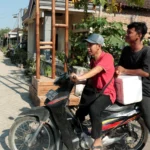 Spiritual Journey Smamio, Mengajak Siswa Kota Menjalani Kehidupan ala Masyarakat Kecil Desa: Jual Sayur, Es Wawan …