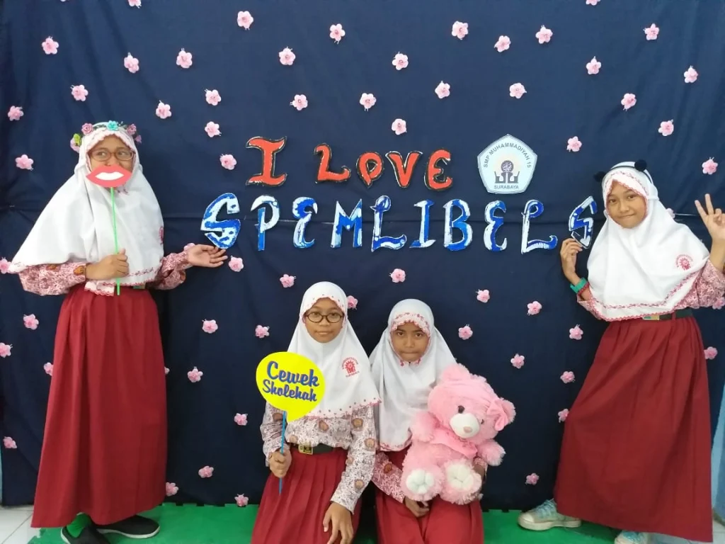 Tryout di Spemlibes Bisa sambil Berselfi Ria di Pojok Ekspresi