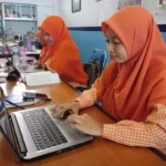 Saat Siswa Menulis Pengalaman Liburan, Guru di Sekolah Ini Menuliskan Isi Hatinya selama Mengajar