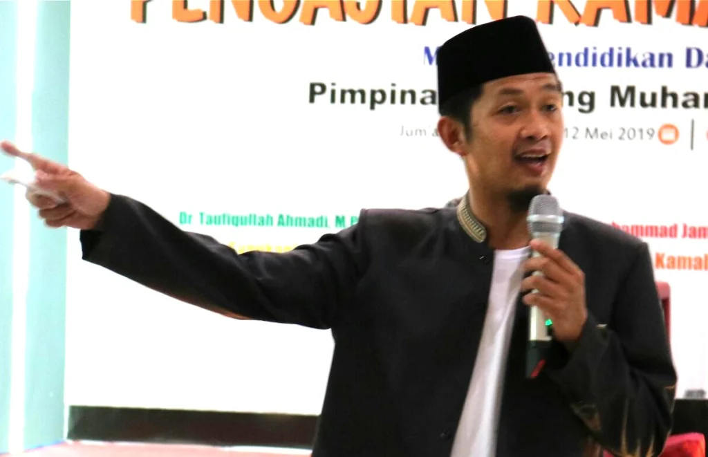 Ternyata Wanita Itu Suka Laki-Laki yang Matanya Bagus … Mata Pencahariannya