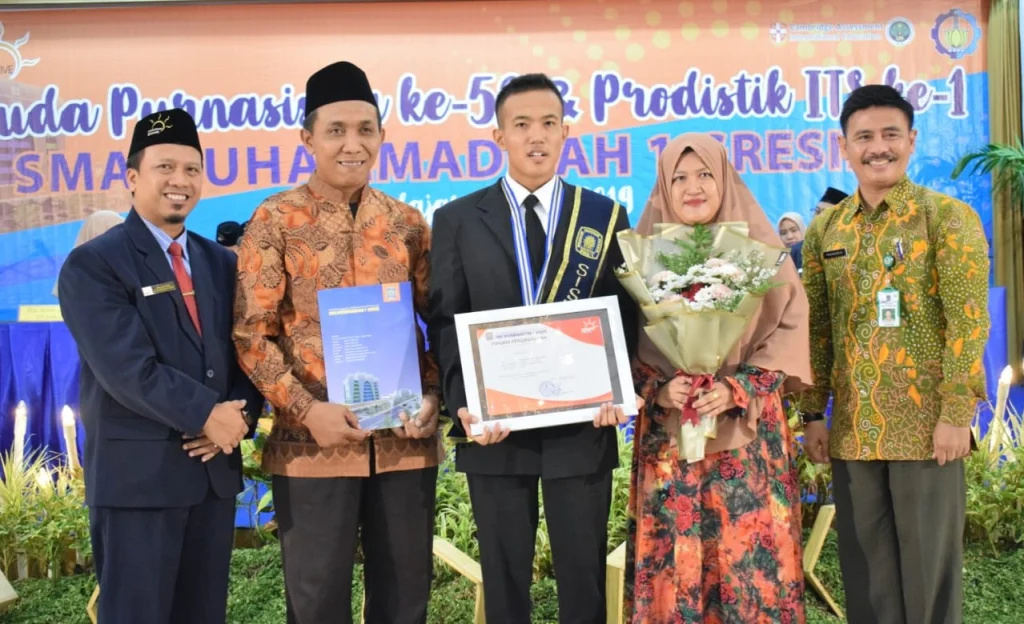 Inilah Para Peraih Empat Kategori Penghargaan Siswa Berprestasi Smamsatu