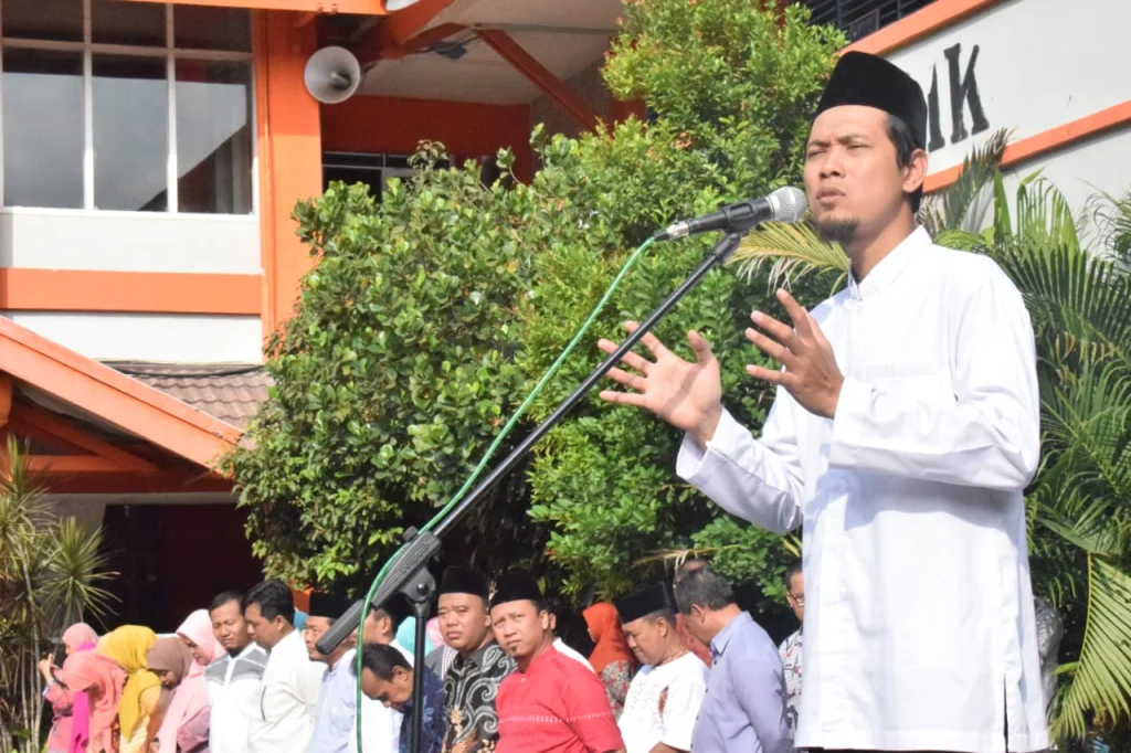 Mereka Ingin Menghancurkan Generasi Muda Islam dengan 7S