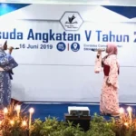 Lagu Jepang dan MC Empat Bahasa Bikin Unik Wisuda Angkatan V Berlian School