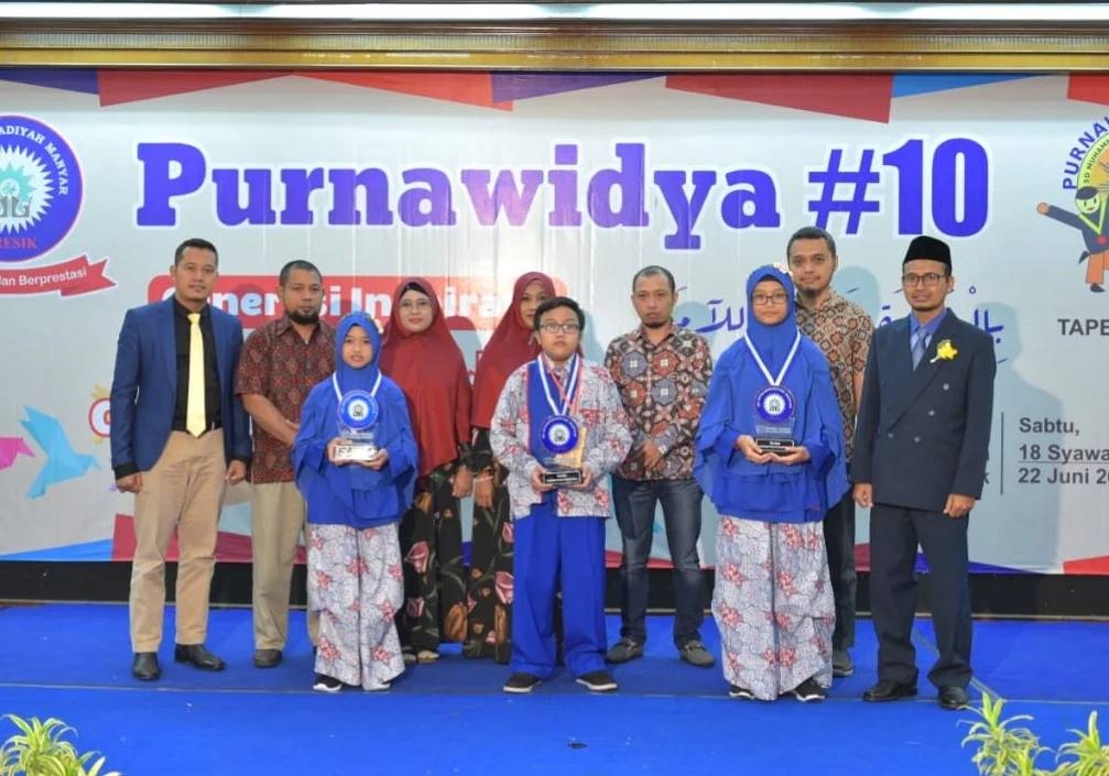 Penghargaan SDMM untuk Tiga Siswa Terbaik Cambridge Primary Checkpoint