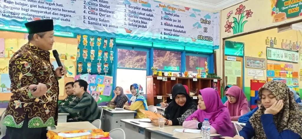 Guru Inspiratif Menurut Ketua Majelis Tabligh PWM Jatim