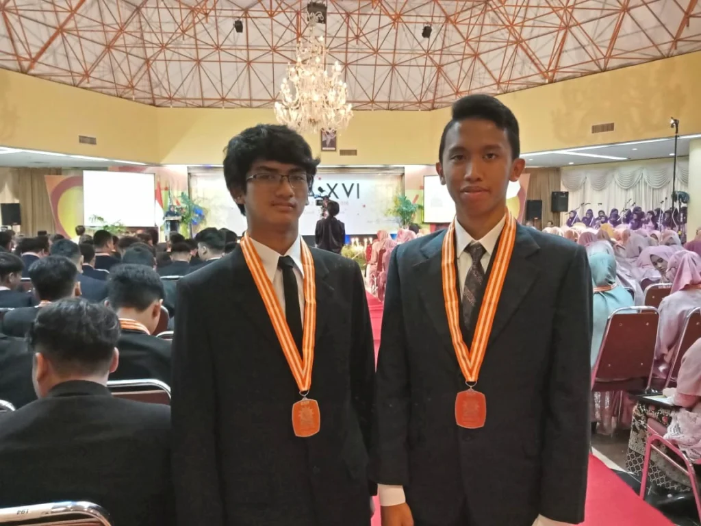 Di Balik Video #AkuSpemdalas, Ternyata Efek Pencahayaannya Pakai Lampu Belajar