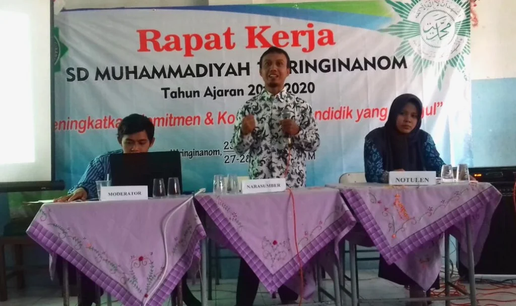 Logo ‘S’ Itu Ternyata Superteam, Bukan Superman