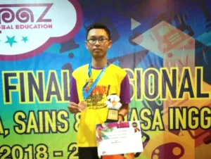 Persembahkan Piala untuk Almamater yang Baru Beberapa Hari Ditinggalkannya