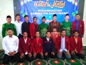 Usai Dilantik PC IMM Banyuwangi Pamerkan Budidaya Lele pada DPD IMM Jatim