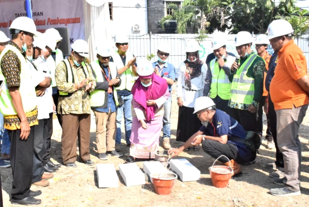 Pembangunan Gedung Baru 11 Lantai Smamsatu Ditarget 10 Bulan, Ini Makna Para Wanita Ikut Letakkan Batu Pertama