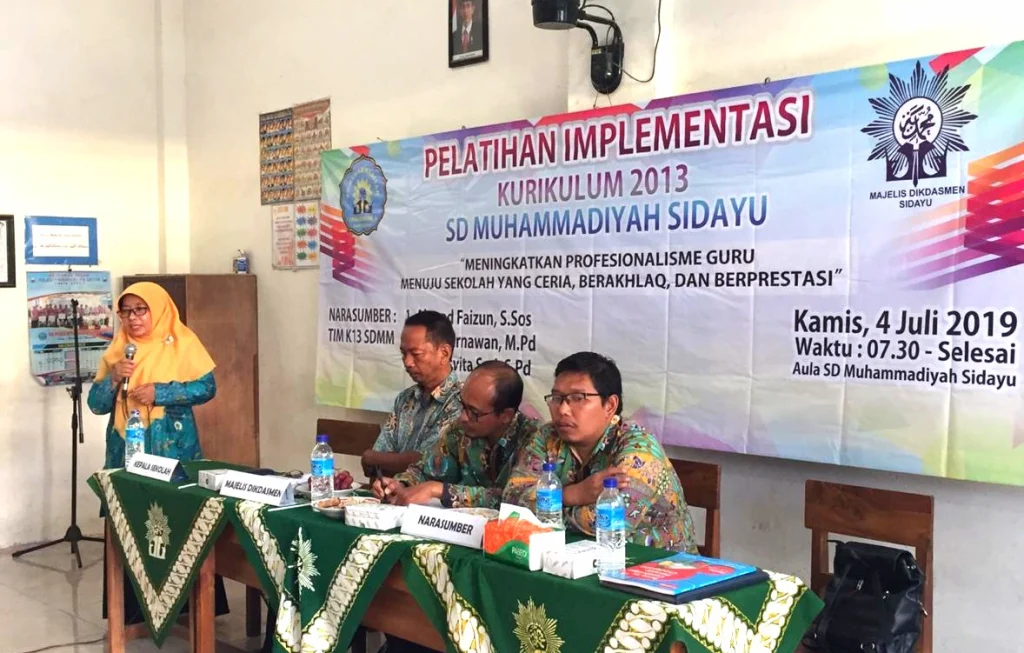 Guru SDM Sidayu: Lebih Gamblang Pahami K13 setelah Ikut Pelatihan oleh Tim SDMM
