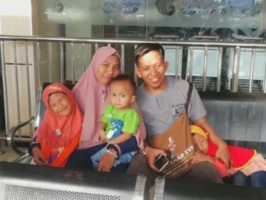 Didampingi Suami dan Tiga Anak, Utusan Nasyiah Papua Ini Nyaman Ikuti Pelatihan Kurikulum PAUD 2013