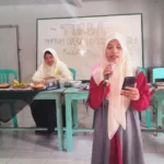 Saat Nasyiah Gresik Berbagi Doorprize di Tambak Bawean
