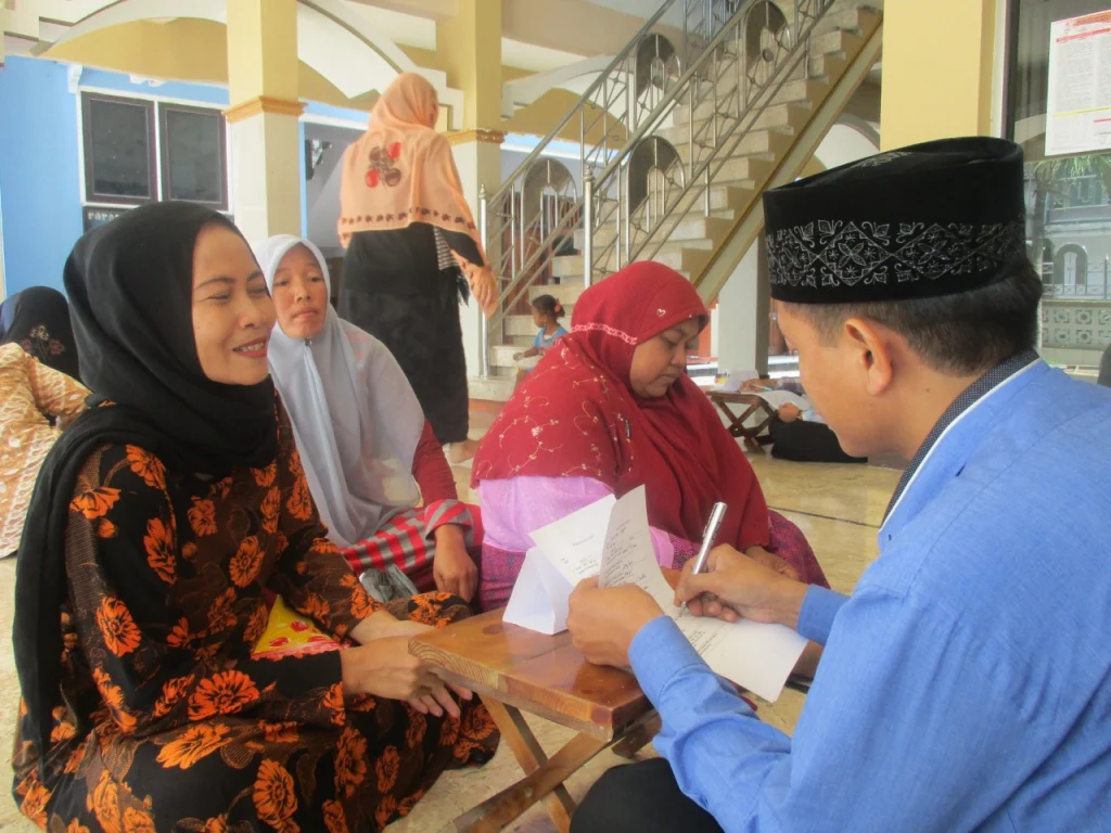 Menangis Terharu saat Utarakan Harapan Sekolahkan Anaknya di Hamas School