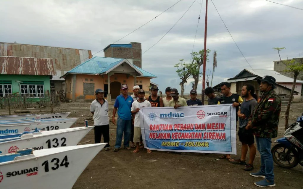 MDMC Serahkan Bantuan Perahu pada Nelayan Kecamatan Sirenja Donggala