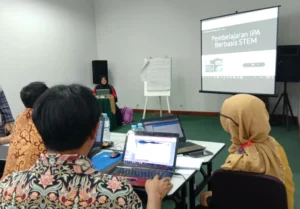 Siswanya Sudah Youtuber Semua, Masak Gurunya Gaptek IT