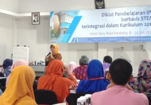Dari Diklat Pembelajaran IPA Berbasis STEM: Guru Itu Harus Multiaktor