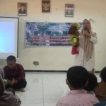 Disperpusip Jatim Gelar Bimbingan Literasi dan Pengenalan Perpustakaan di Sekolah Kreatif SDM 16 Surabaya